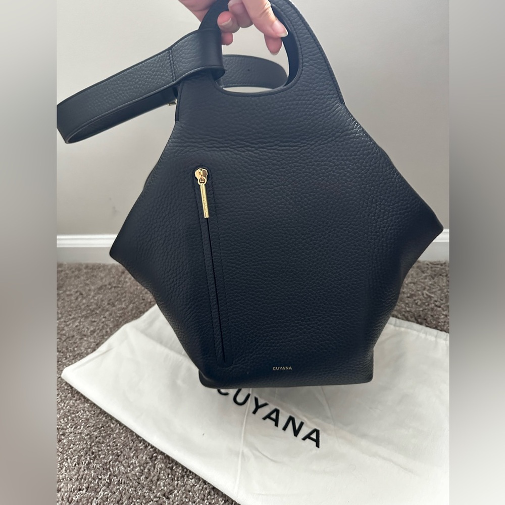 Cuyana Paloma Shoulder Bag